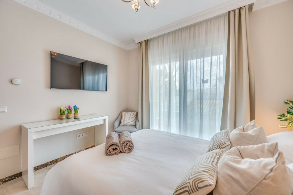 Detached Villa Marbesa Málaga - image 15