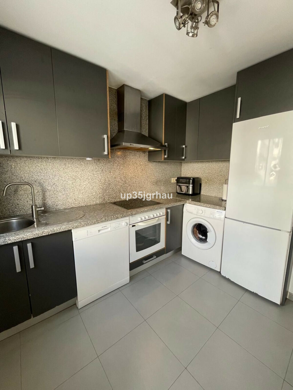 Penthouse Estepona Málaga - image 15