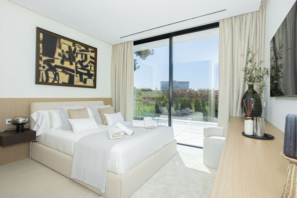 Detached Villa Los Monteros Málaga - image 15