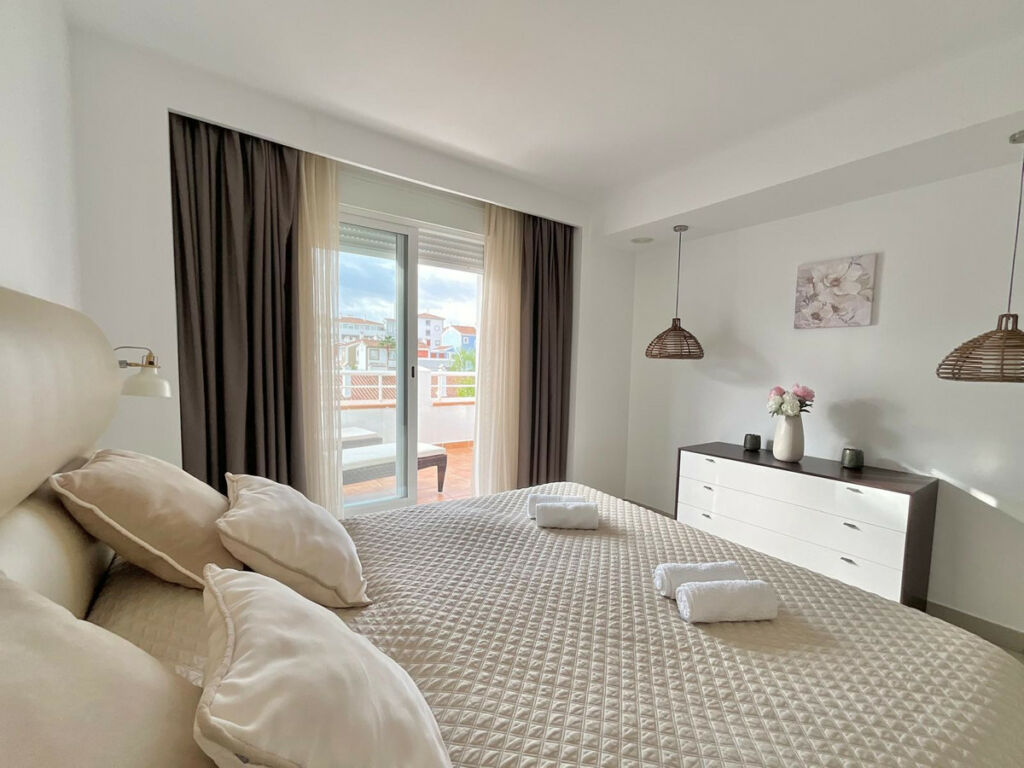 Penthouse Estepona Málaga - image 15