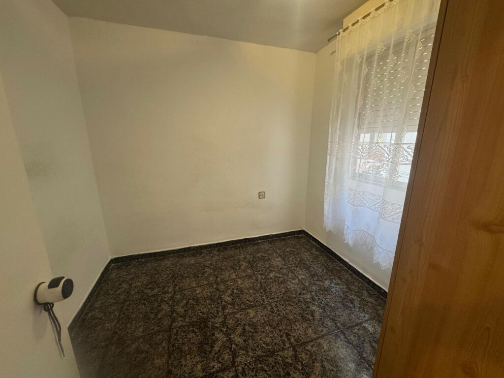 Middle Floor Apartment Torrevieja Alicante - image 15