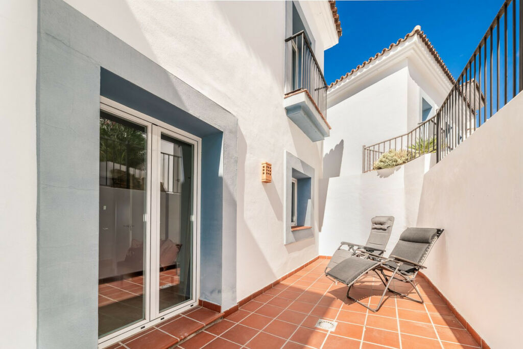 Ground Floor Apartment El Paraiso Málaga - image 15