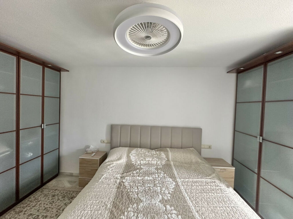 Middle Floor Apartment Fuengirola Málaga - image 15