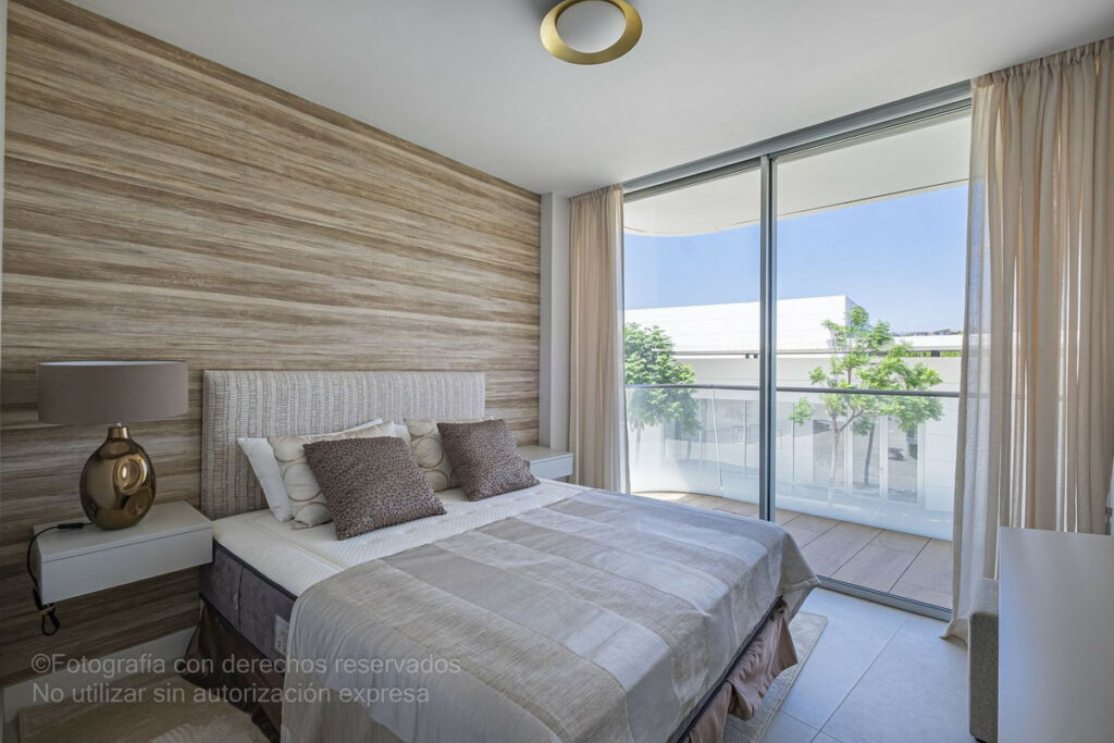Middle Floor Apartment Estepona Málaga - image 15