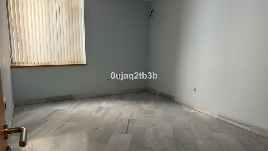 Office Marbella Málaga - image 15