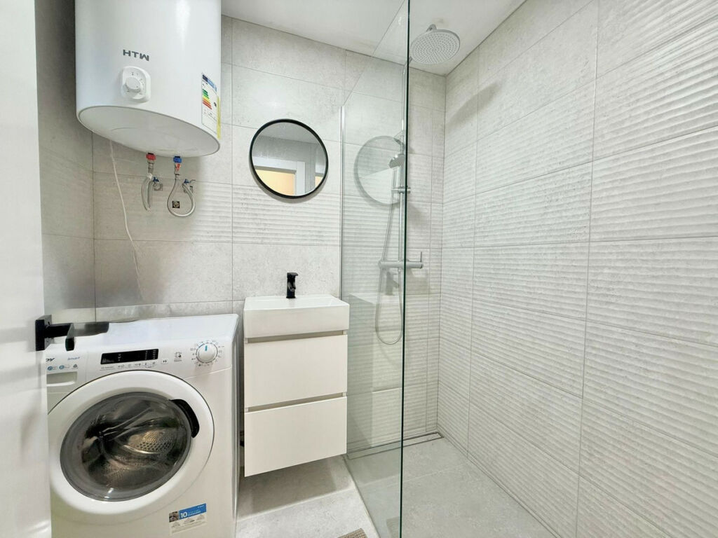 Middle Floor Apartment Fuengirola Málaga - image 16