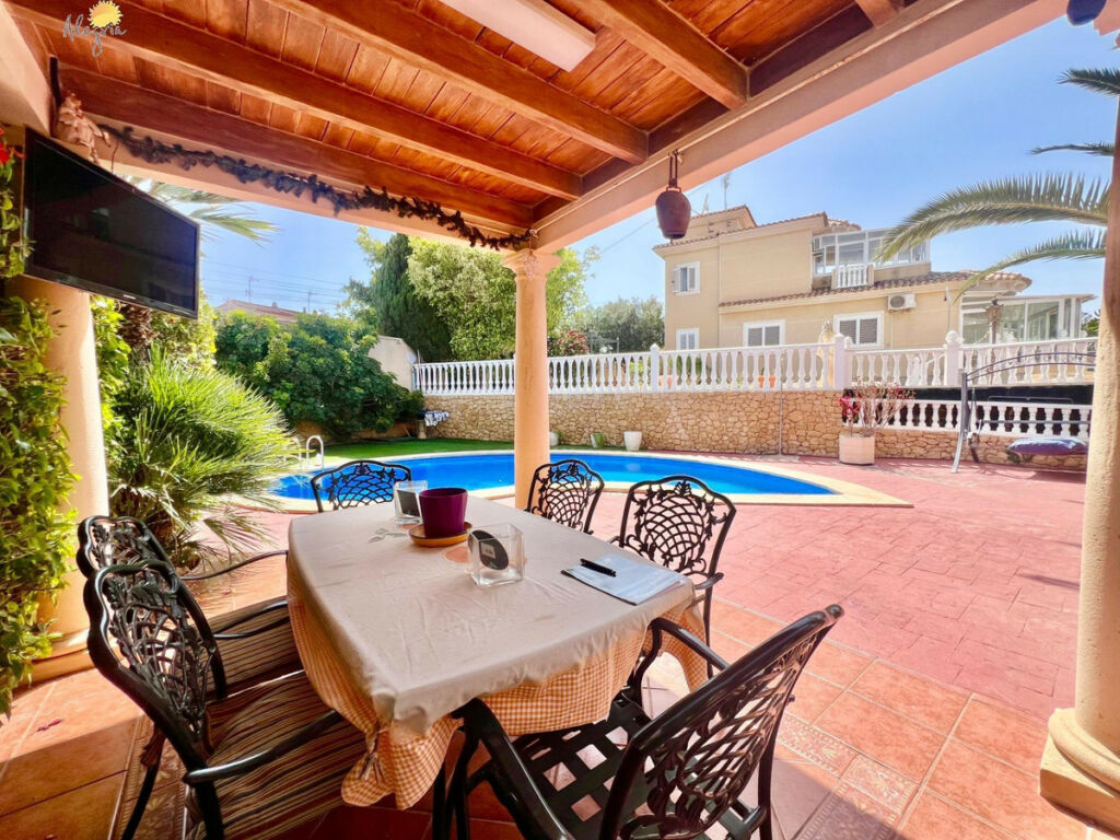 Bungalow Torrevieja Alicante - image 16
