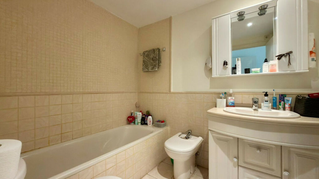 Middle Floor Apartment Villajoyosa Alicante - image 16