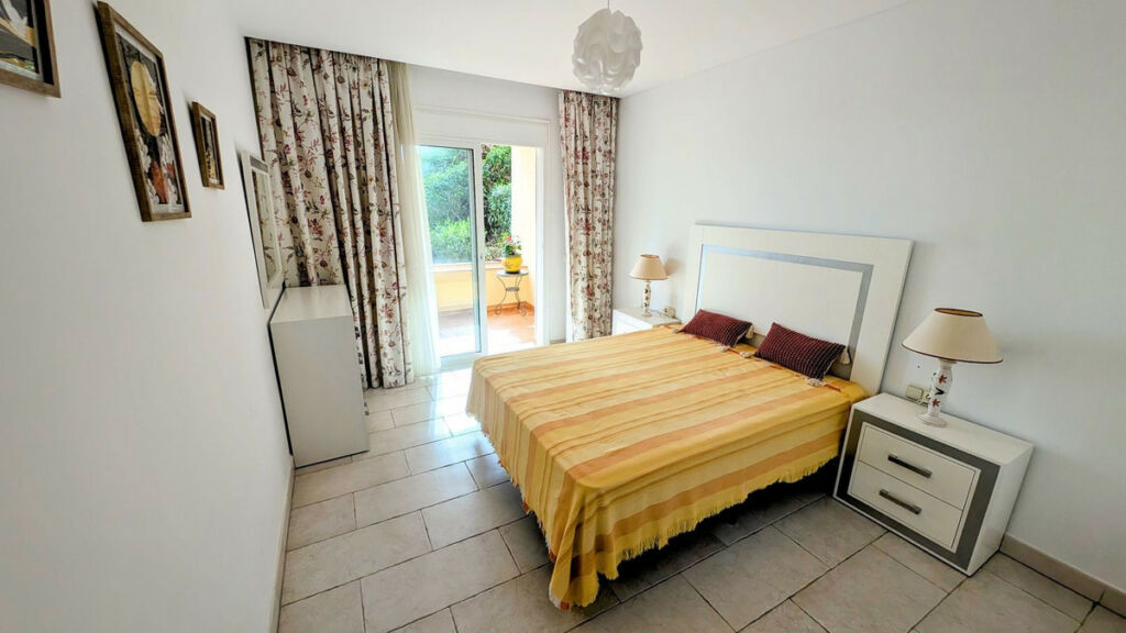Ground Floor Apartment Benahavís Málaga - image 16