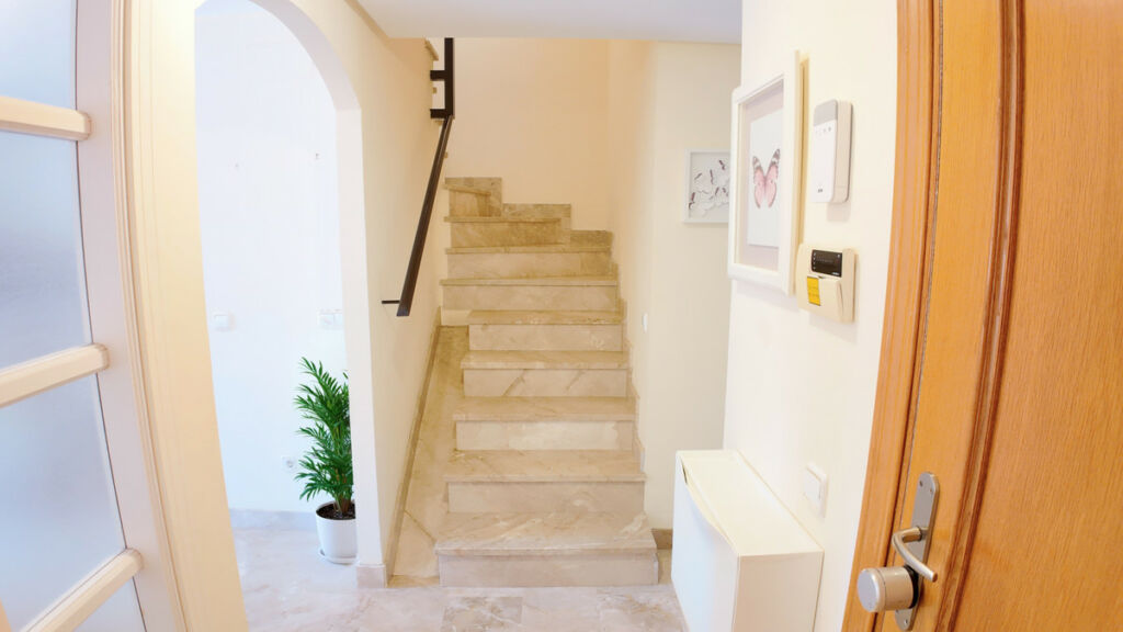 Ground Floor Apartment Estepona Málaga - image 16