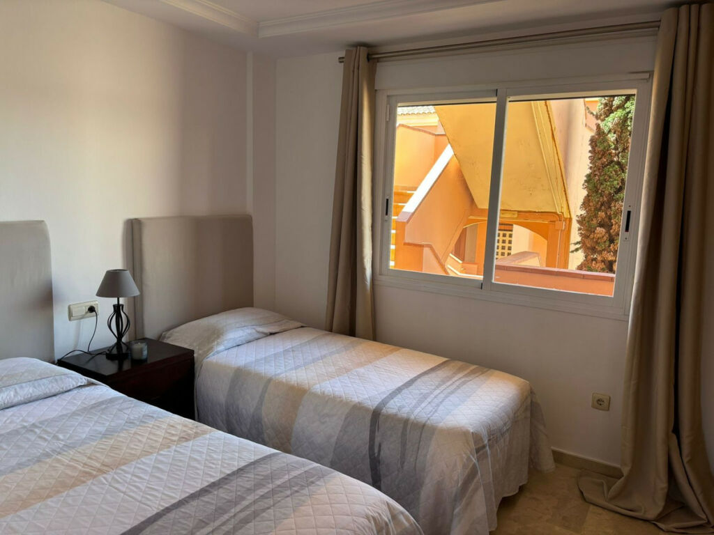 Middle Floor Apartment Riviera del Sol Málaga - image 16