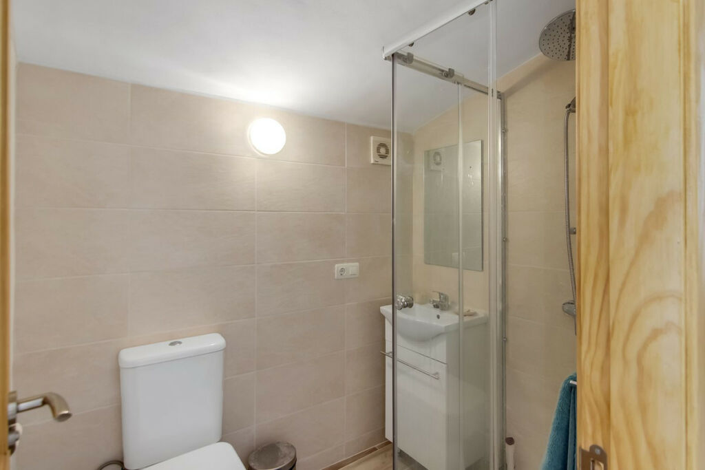 Semi-Detached House Cútar Málaga - image 16