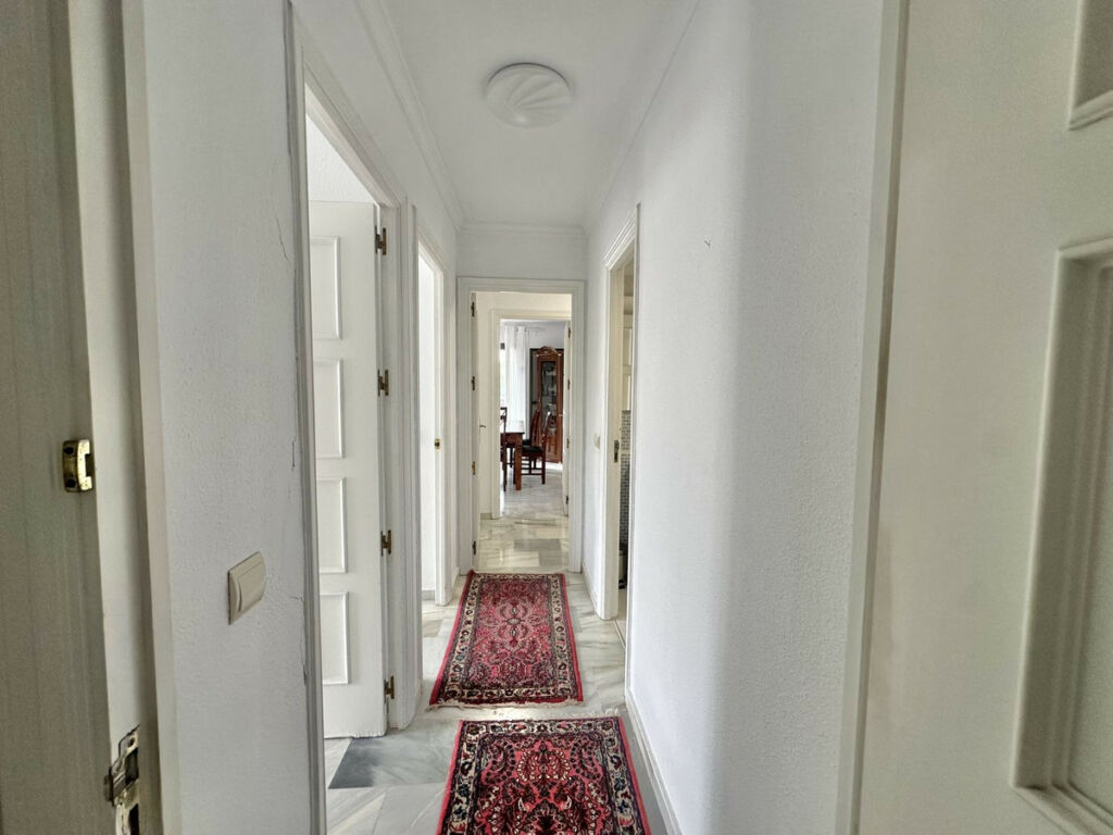 Middle Floor Apartment Fuengirola Málaga - image 16