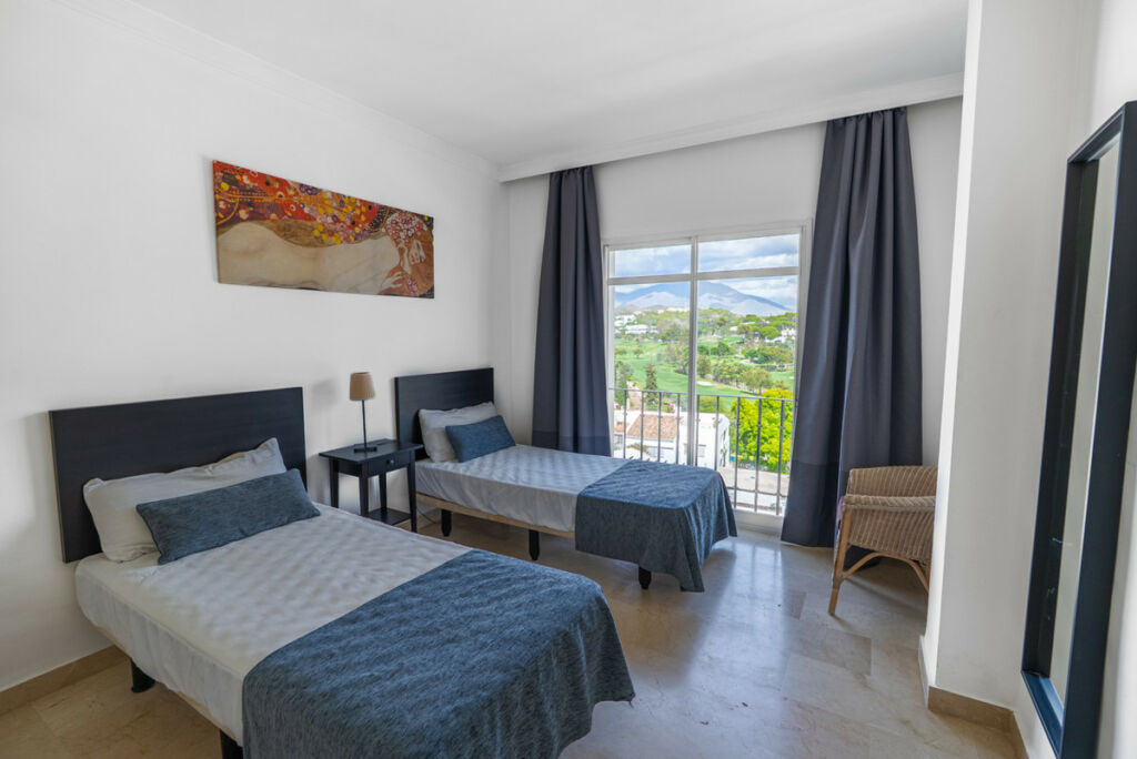 Duplex Nueva Andalucía Málaga - image 16