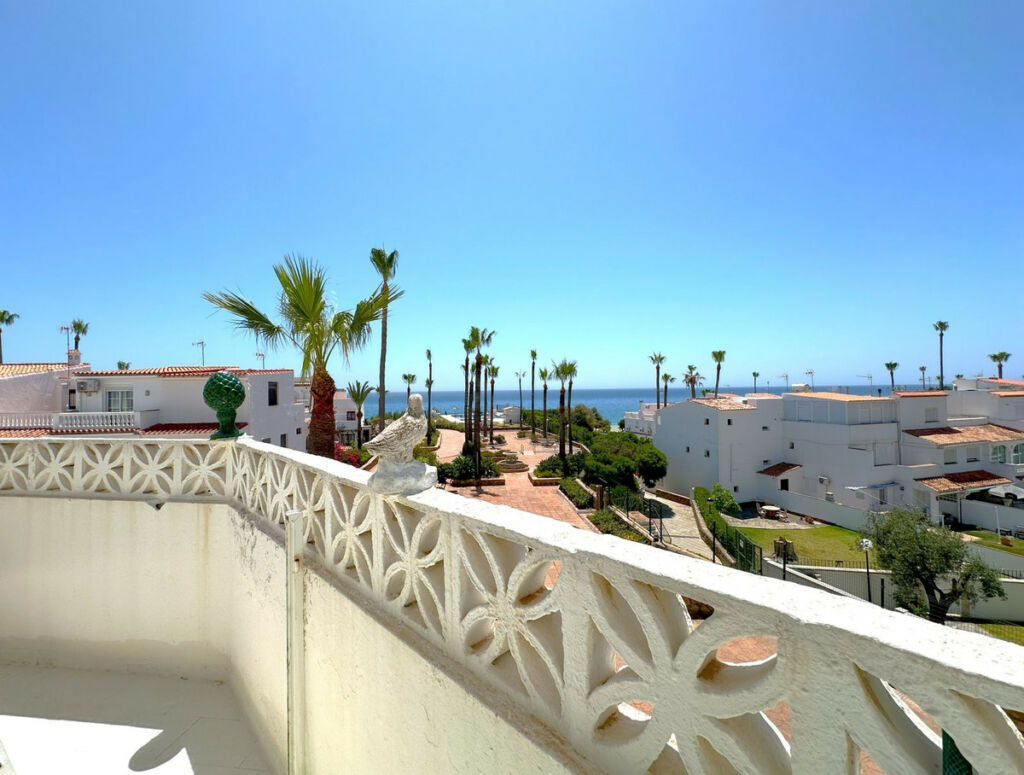 Townhouse Manilva Málaga - image 15