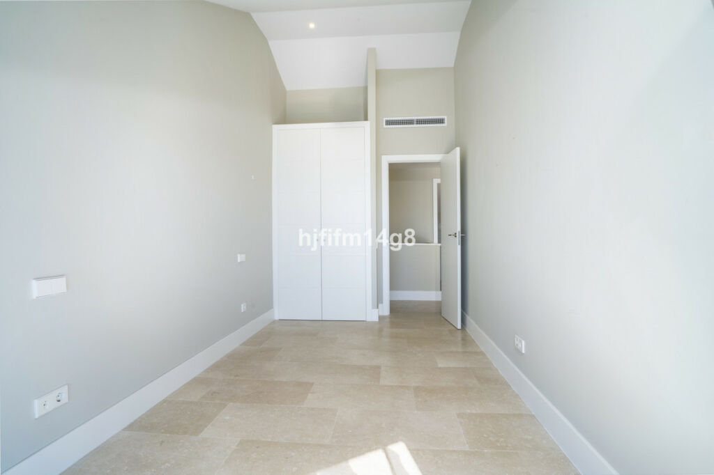 Penthouse Duplex Estepona Málaga - image 16