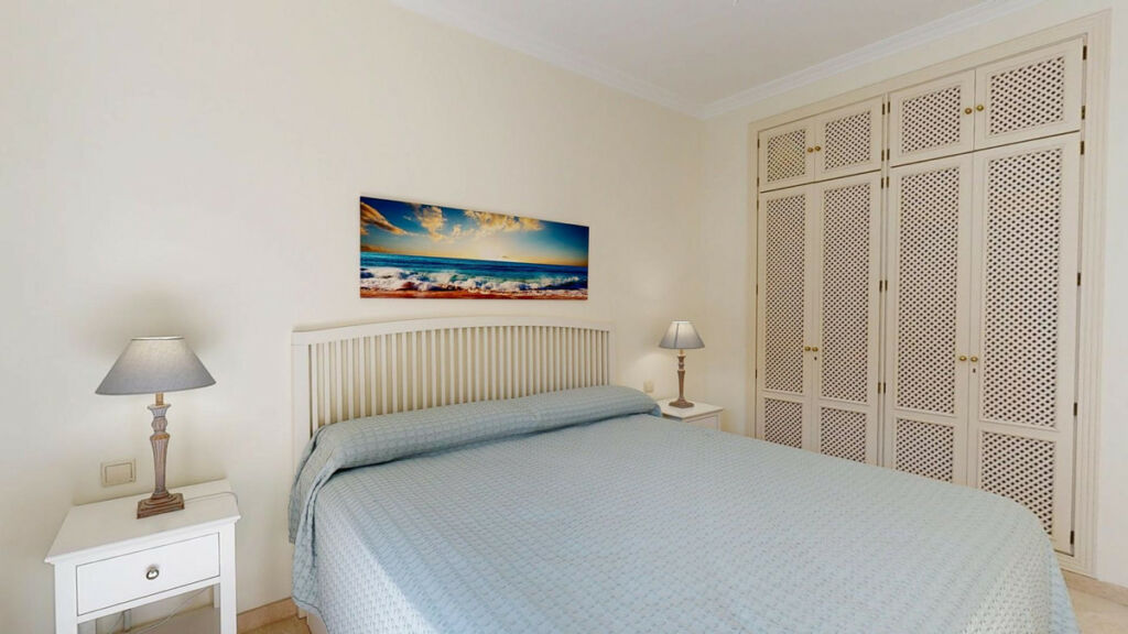 Middle Floor Apartment Marbella Málaga - image 16