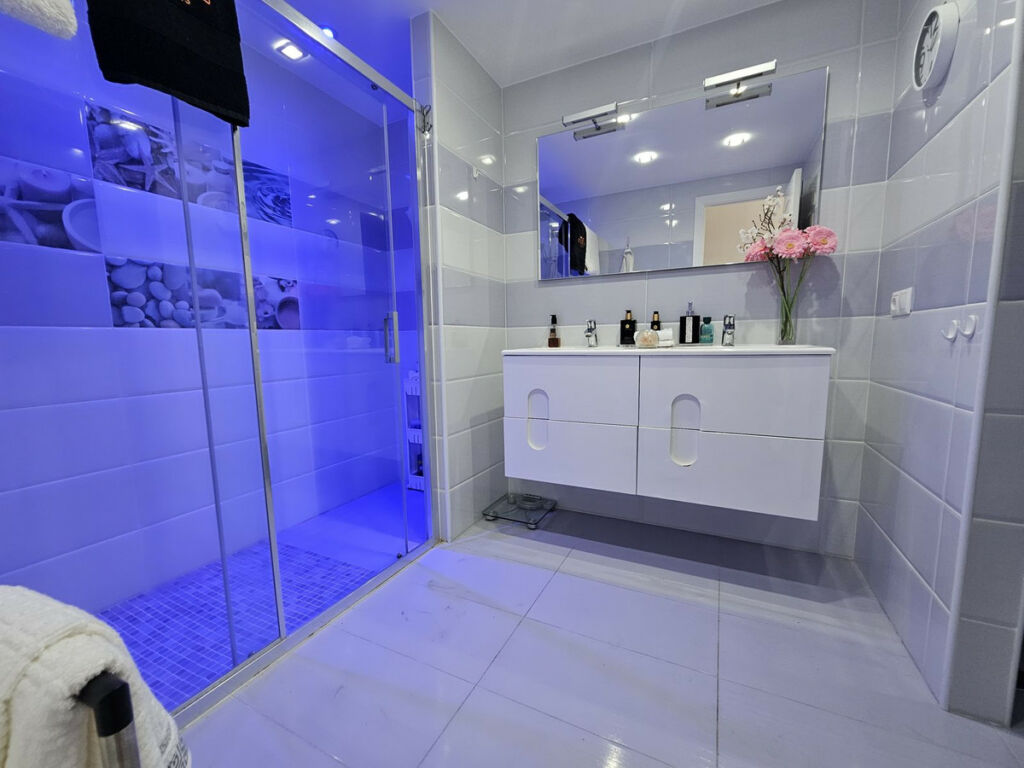 Penthouse Estepona Málaga - image 16