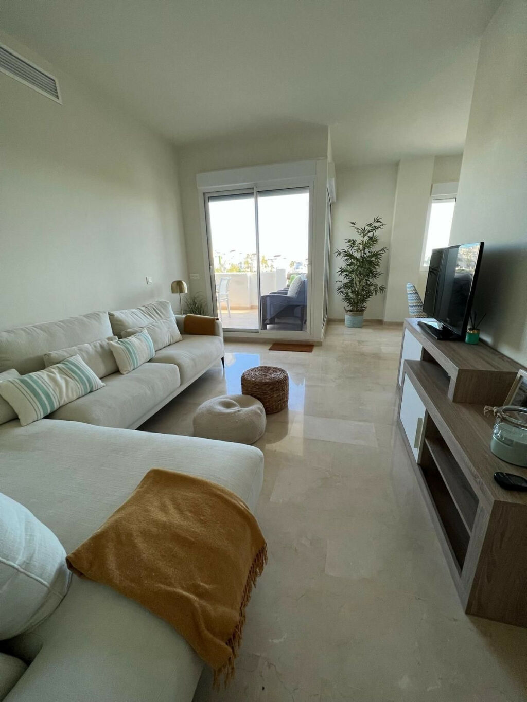 Ground Floor Apartment Estepona Málaga - image 16