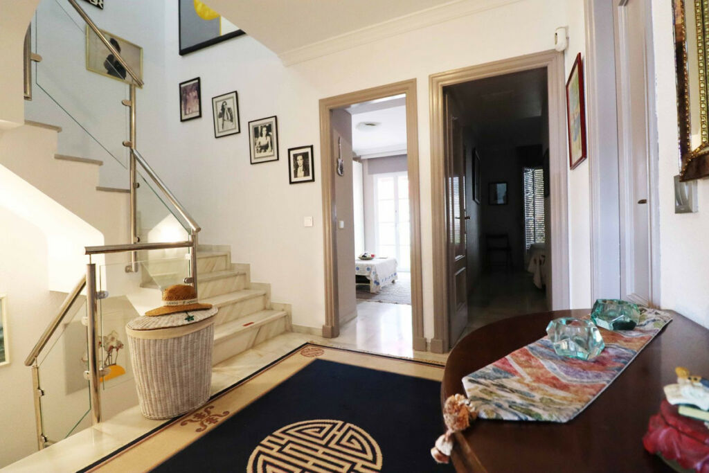 Townhouse Estepona Málaga - image 16