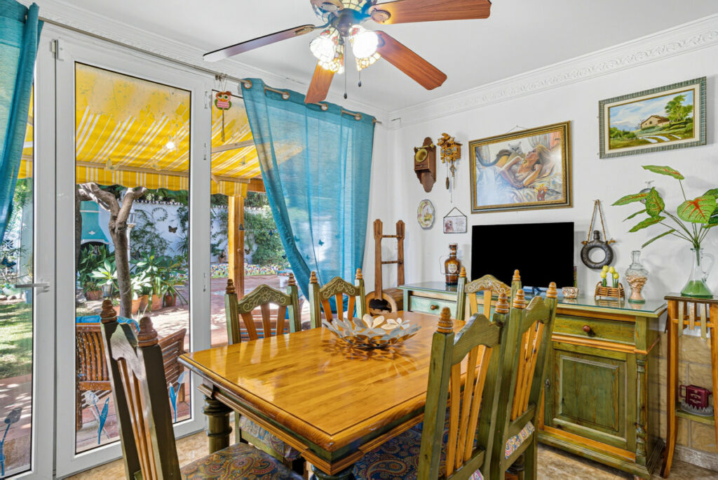 Detached Villa Marbella Málaga - image 17