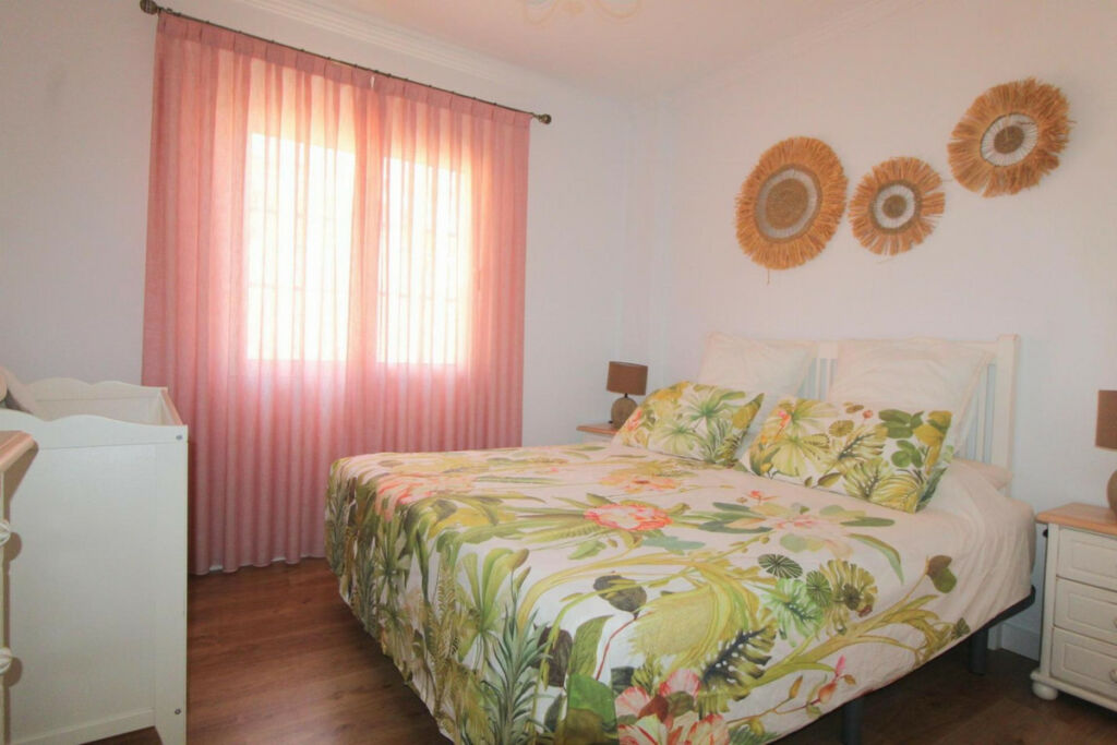 Middle Floor Apartment La Veleta Alicante - image 16
