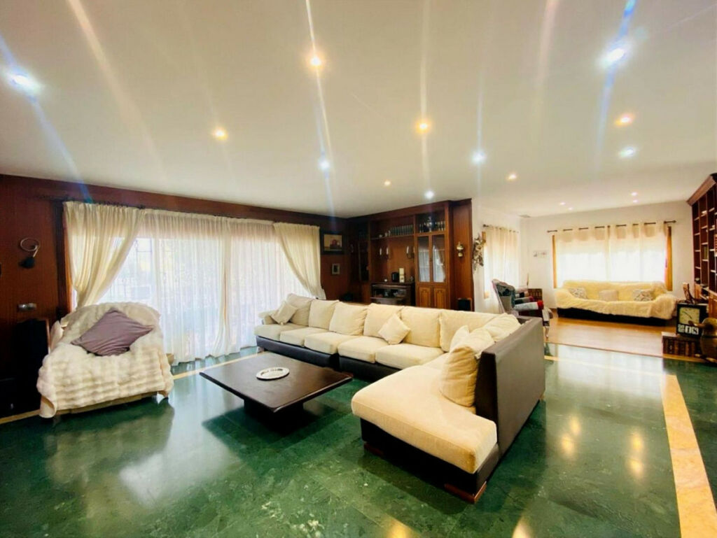 Detached Villa Benalmadena Málaga - image 16