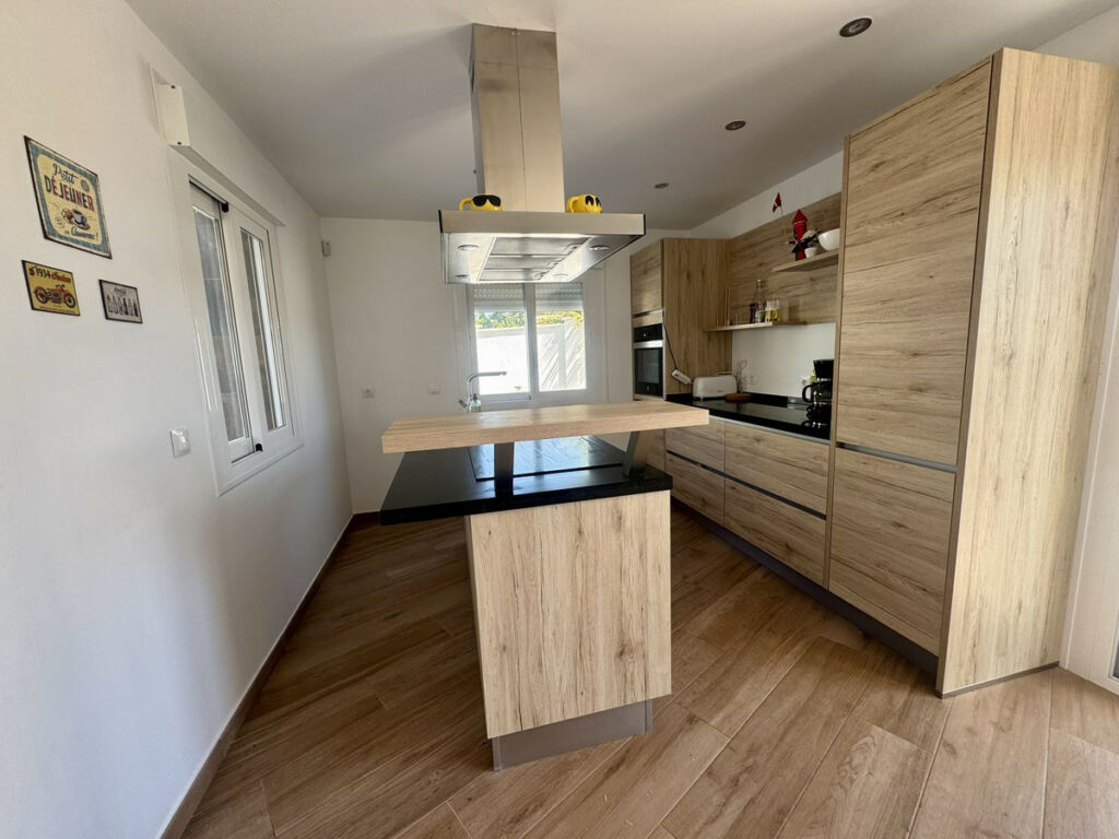 Detached Villa Estepona Málaga - image 16