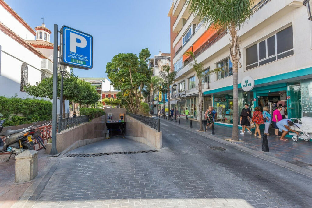 Middle Floor Apartment Fuengirola Málaga - image 16