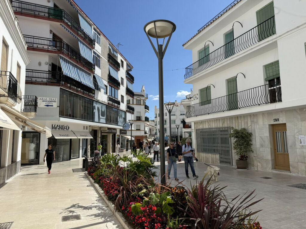 Ground Floor Apartment Estepona Málaga - image 16