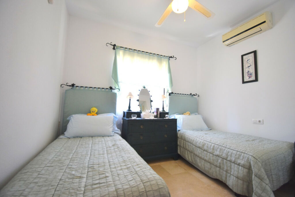 Detached Villa Playa Flamenca Alicante - image 16