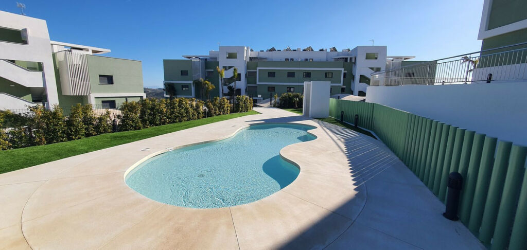 Middle Floor Apartment Calanova Golf Málaga - image 16