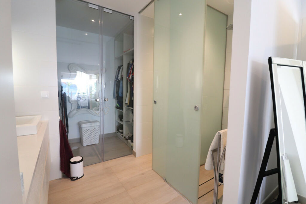 Detached Villa Benijofar Alicante - image 16