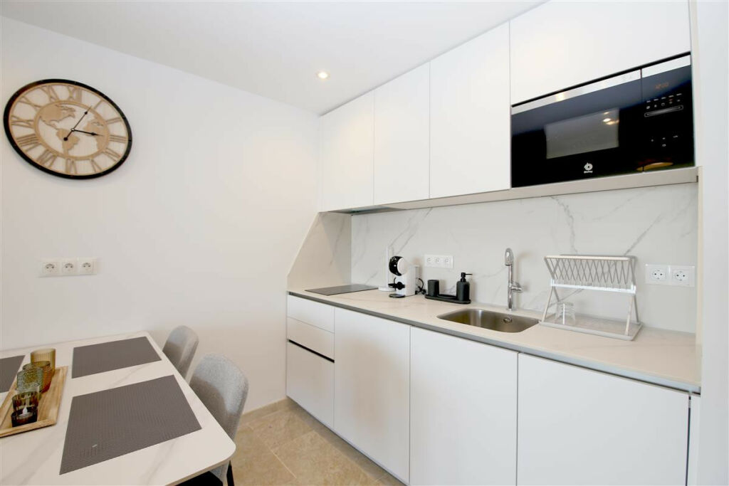 Ground Floor Apartment Estepona Málaga - image 16