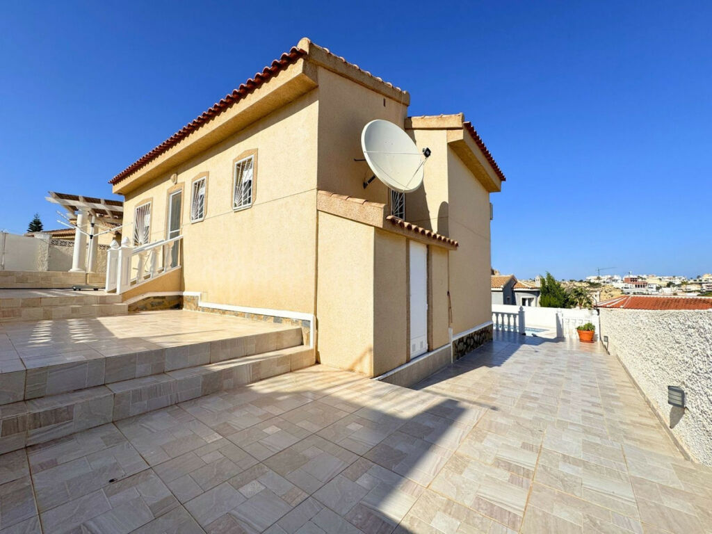 Detached Villa Ciudad Quesada Alicante - image 16