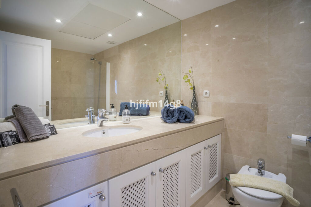 Penthouse Duplex Nueva Andalucía Málaga - image 16