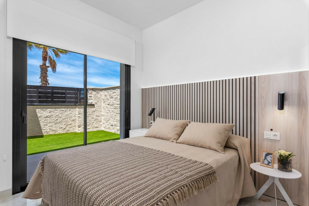 Detached Villa Algorfa Alicante - image 16