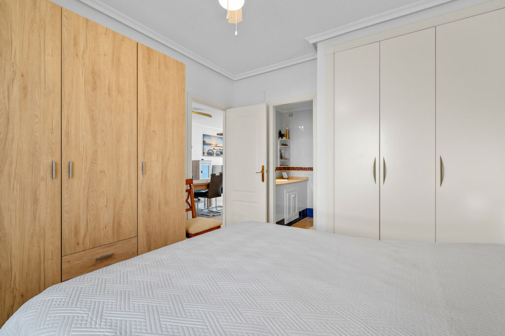 Middle Floor Apartment Playa Flamenca Alicante - image 16