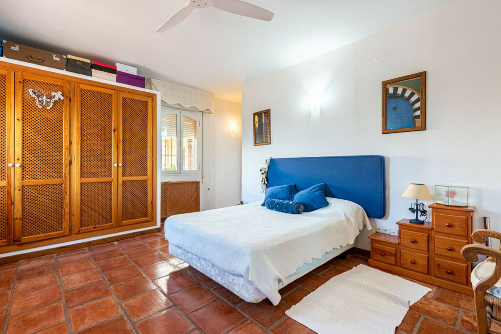 Detached Villa Alhaurín de la Torre Málaga - image 16
