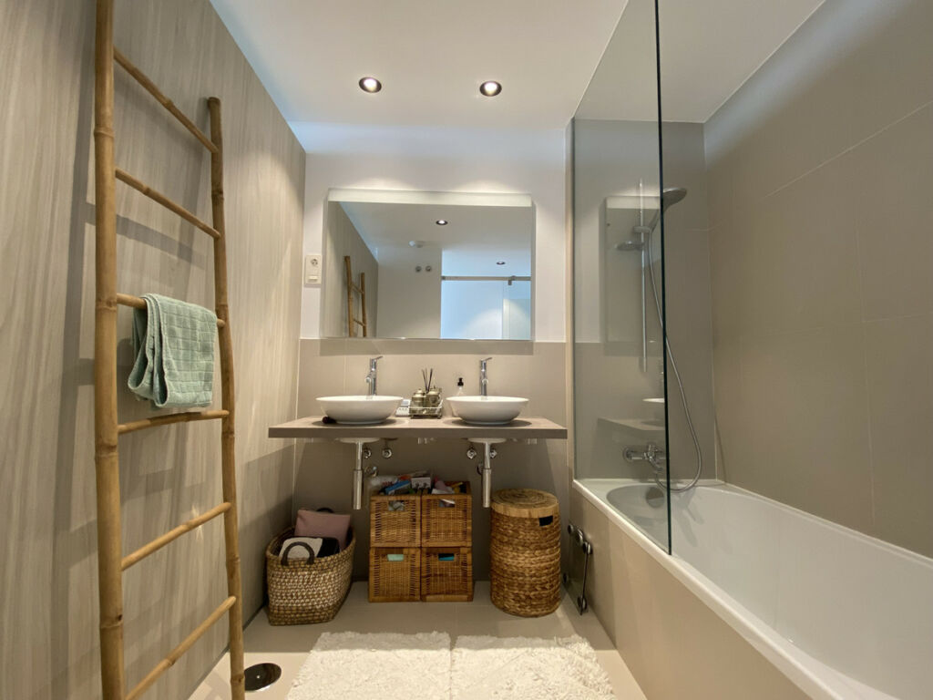 Middle Floor Apartment Benalmadena Pueblo Málaga - image 16