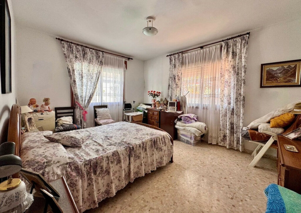 Detached Villa Alhaurín de la Torre Málaga - image 16