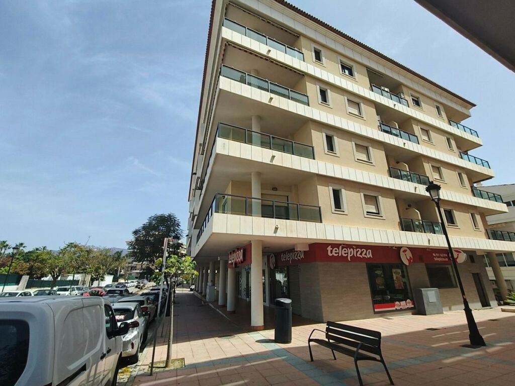 Middle Floor Apartment San Luis de Sabinillas Málaga - image 16