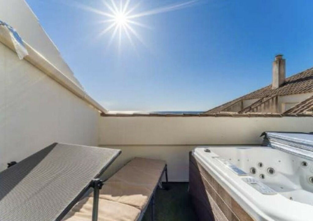 Penthouse Benalmadena Málaga - image 17