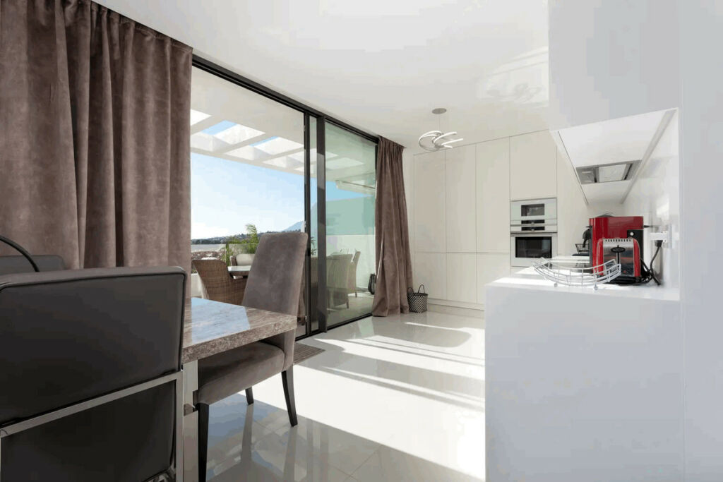 Penthouse Estepona Málaga - image 16