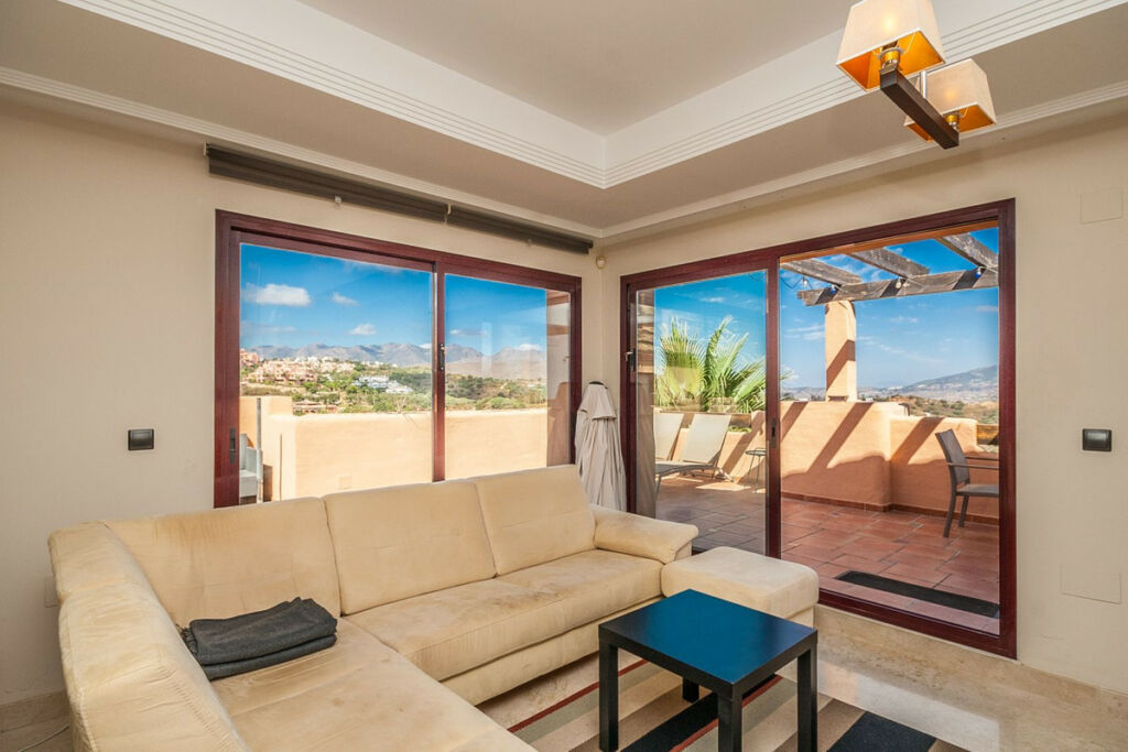 Penthouse Elviria Málaga - image 16