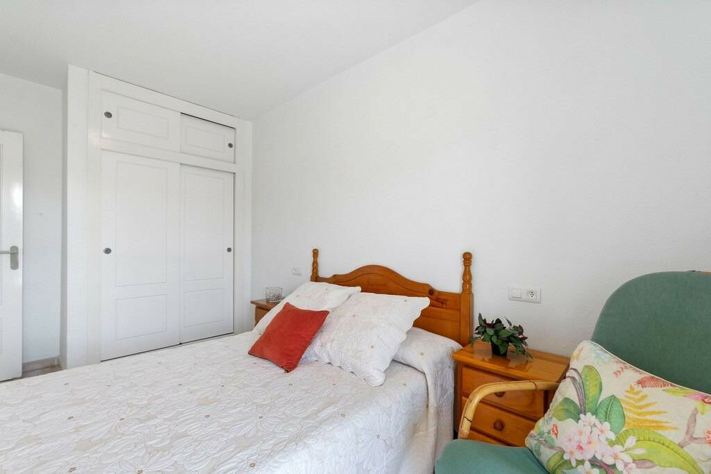Middle Floor Apartment Orihuela Costa Alicante - image 16