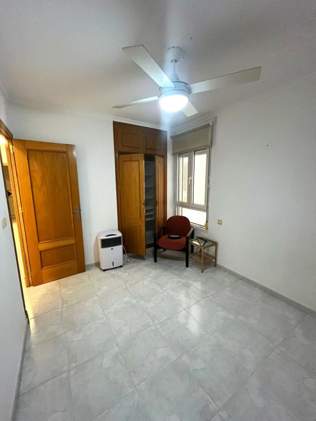Middle Floor Apartment Torrevieja Alicante - image 16