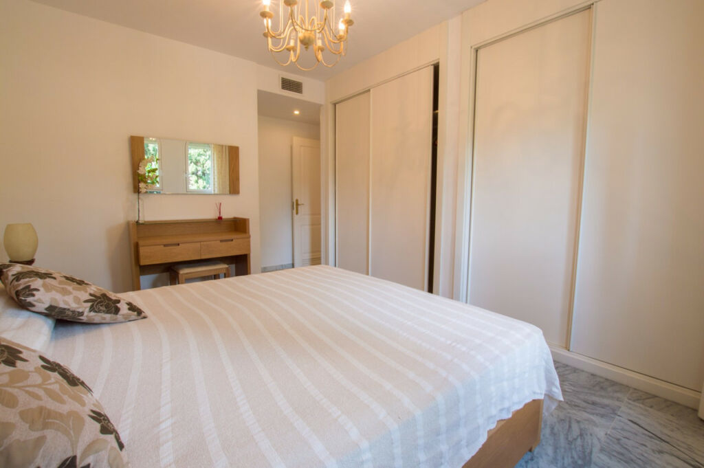Middle Floor Apartment San Pedro de Alcántara Málaga - image 16