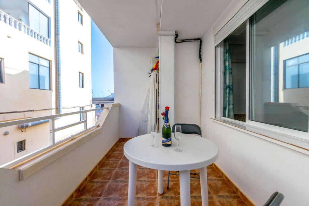 Middle Floor Apartment La Mata Alicante - image 16
