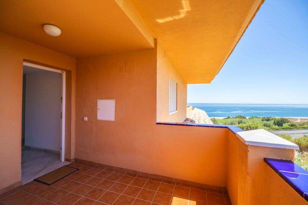 Penthouse La Duquesa Málaga - image 16